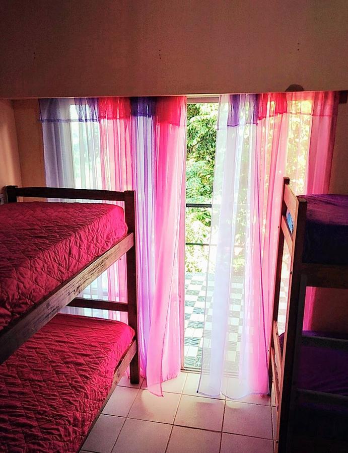 بويرتو إجوازو Butterfly Hostel المظهر الخارجي الصورة