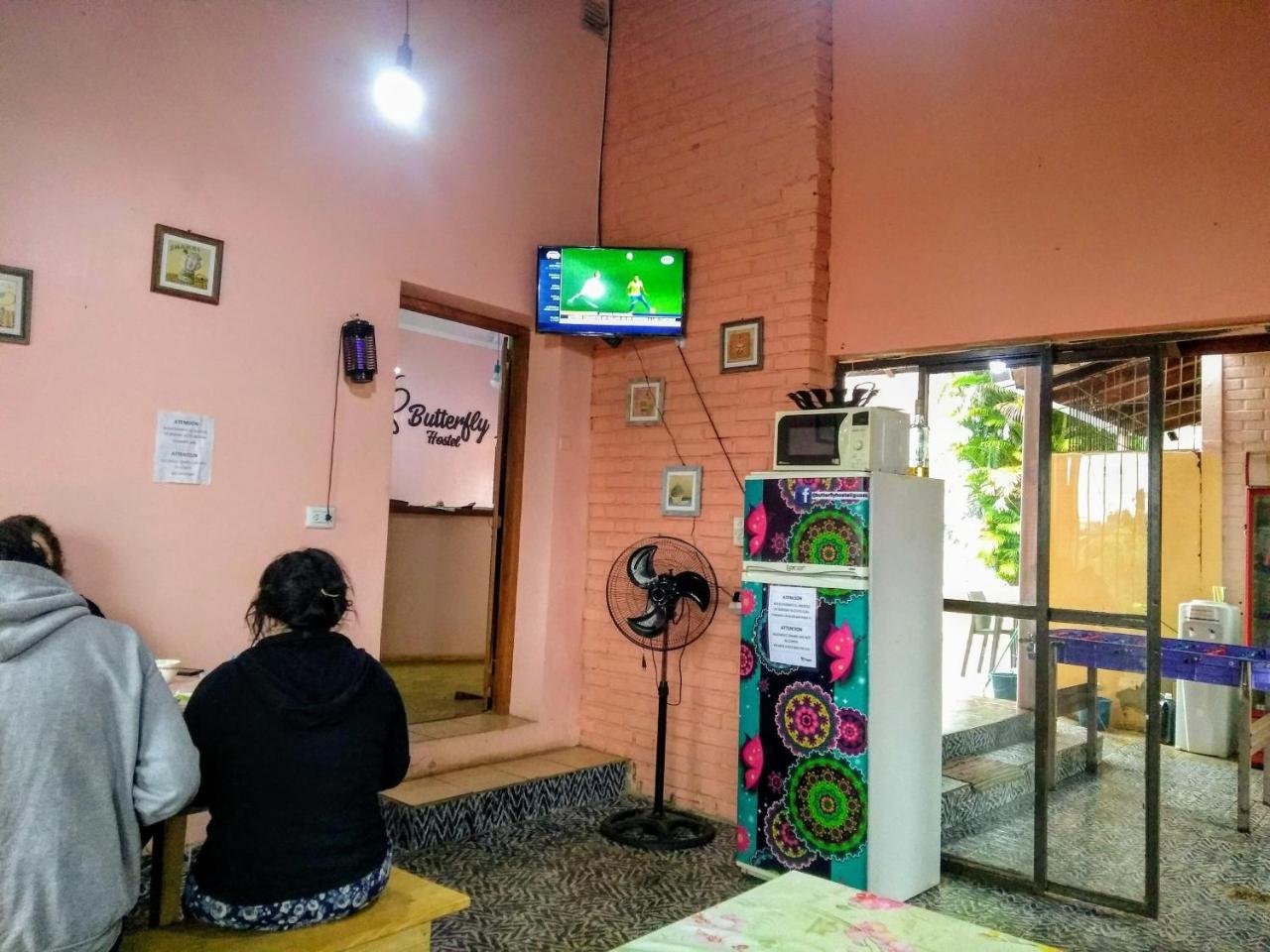 بويرتو إجوازو Butterfly Hostel المظهر الخارجي الصورة